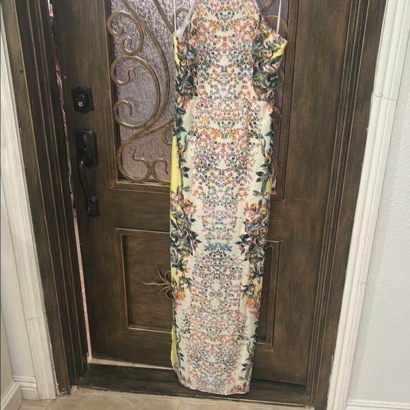 Perfect Easter/Spring Maxi Dress - Picture 2 of 4
